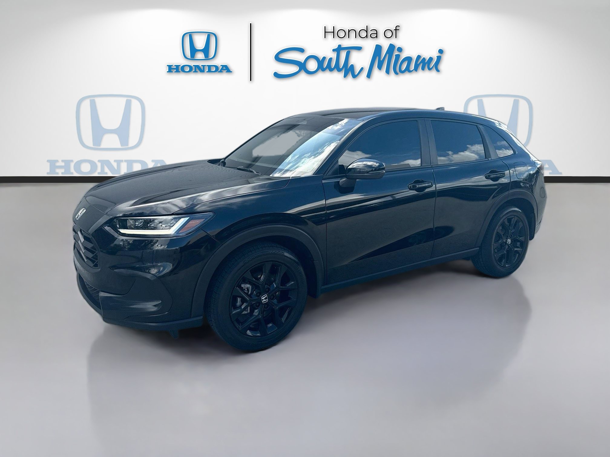 Used 2024 Honda HR-V Sport image 3