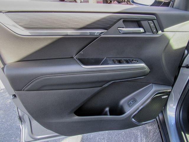 New 2026 GMC Acadia Elevation image 12