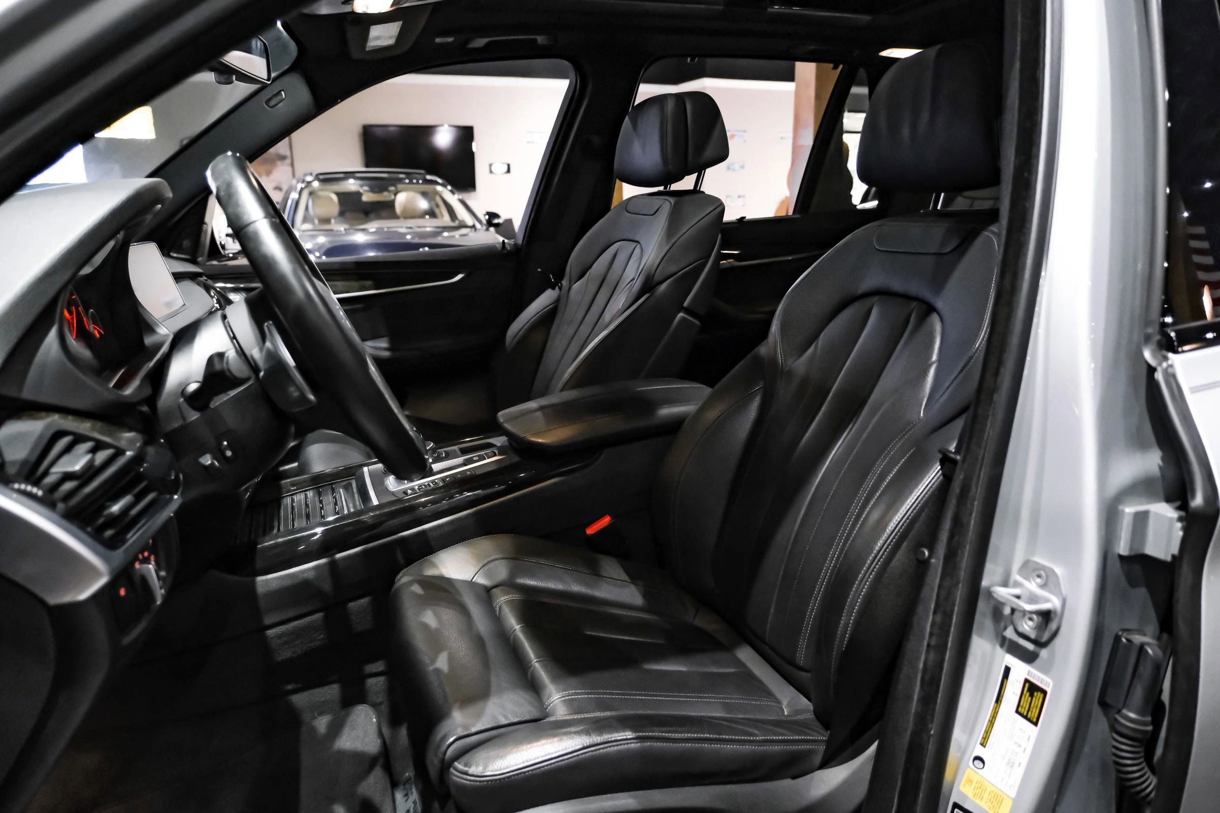 Used 2018 BMW X5 xDrive50i image 32