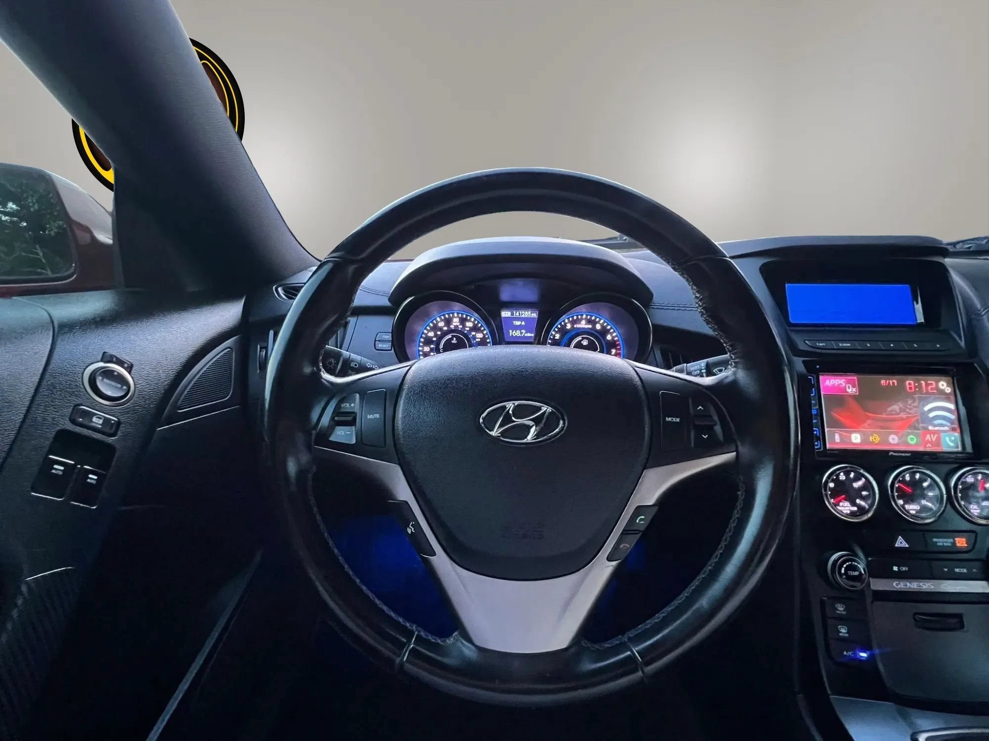 Used 2013 Hyundai Genesis 2.0T RWD image 27