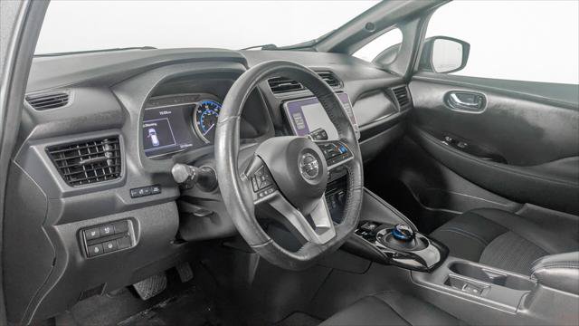 Used 2020 Nissan Leaf SV w/ SV Technology Package FWD image 24
