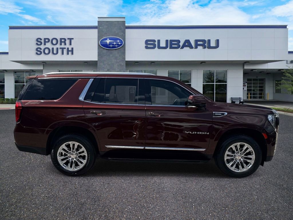 Used 2022 GMC Yukon SLT w/ SLT Premium Package RWD image 2