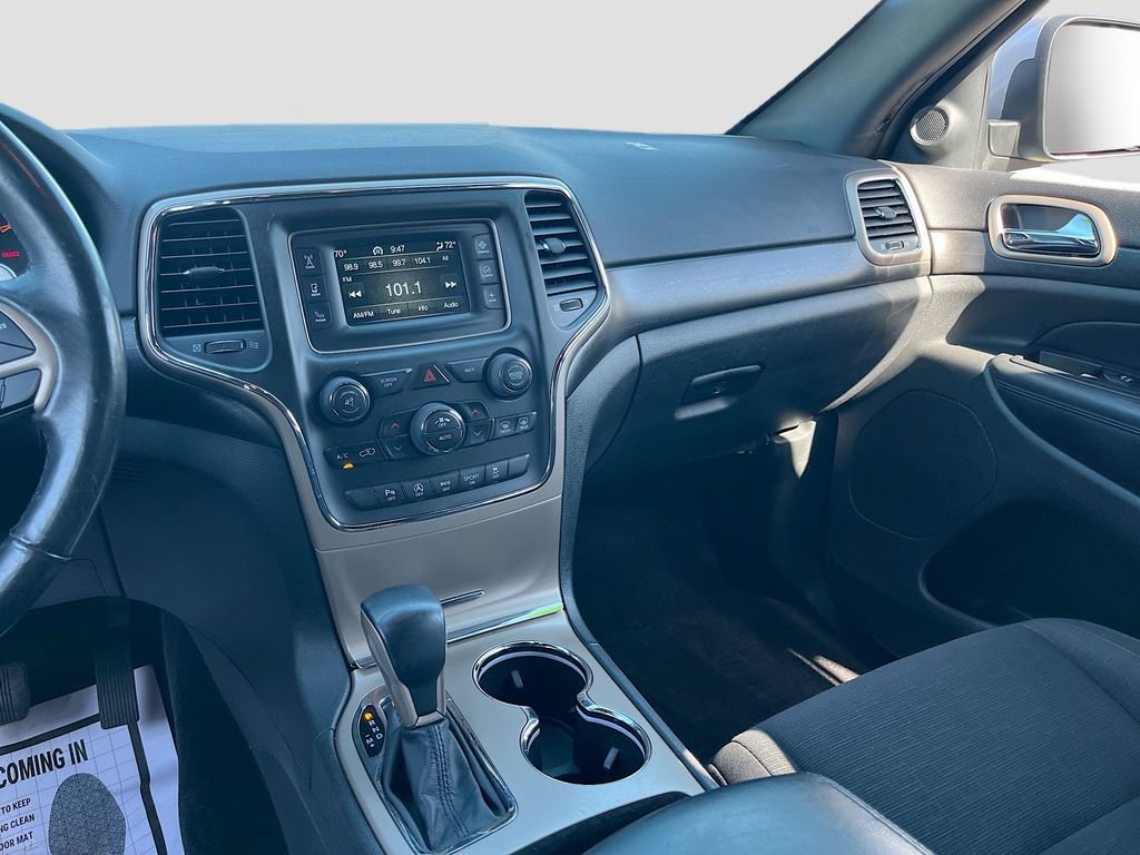 Certified 2017 Jeep Grand Cherokee Laredo AWD/4WD image 21