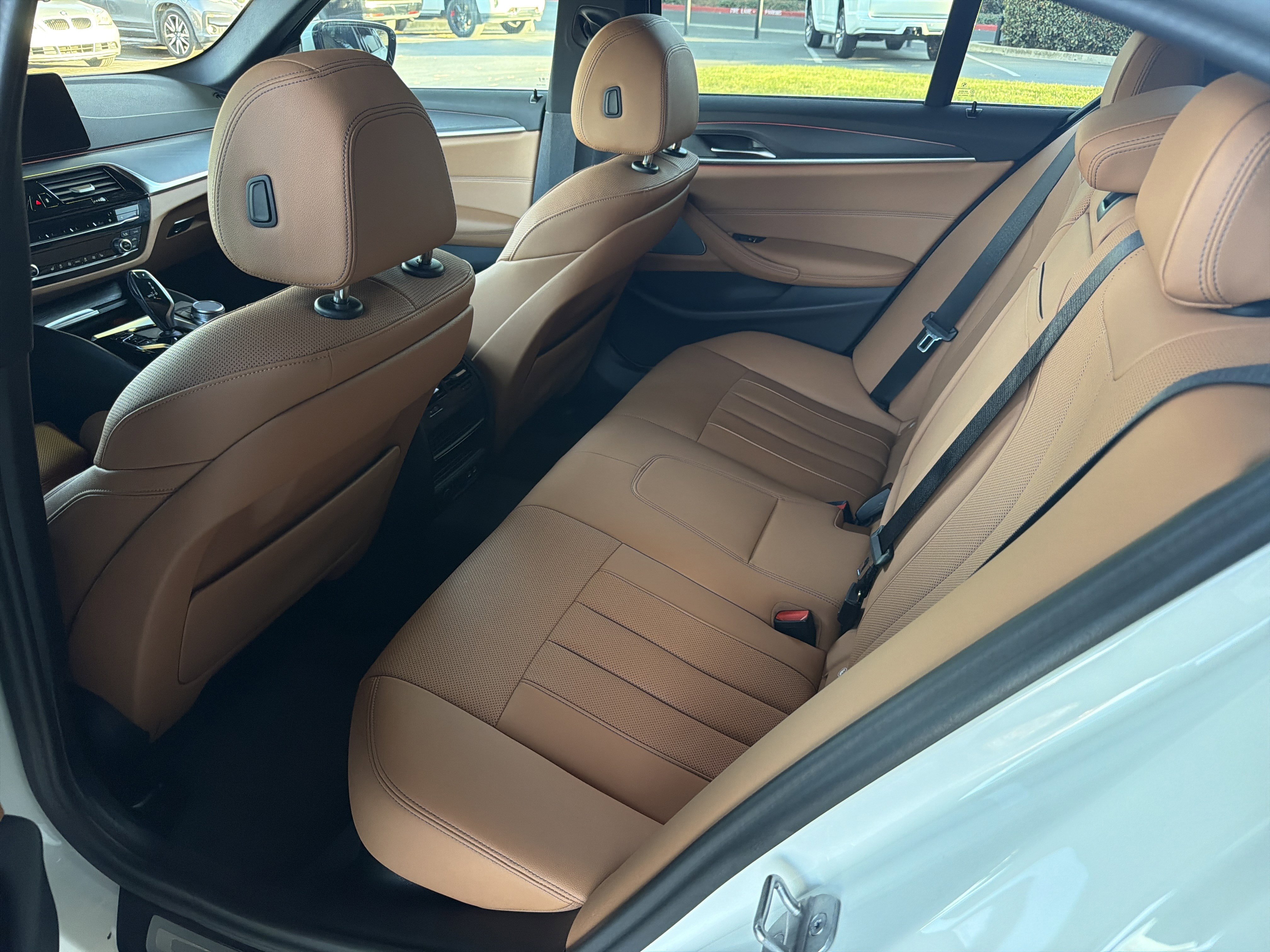 Certified 2023 BMW 540i w/ Premium Package image 59