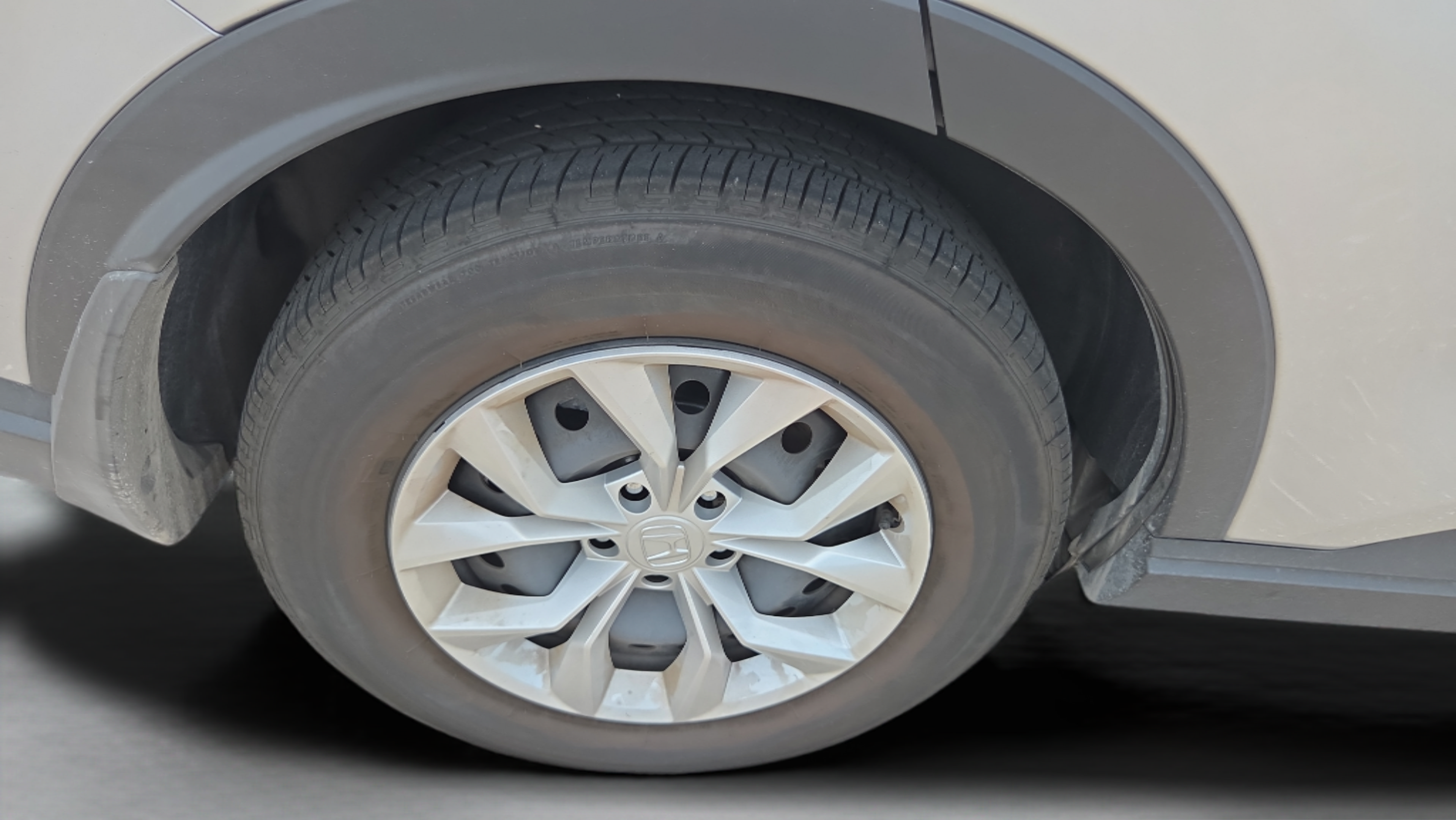 Certified 2025 Honda CR-V LX image 32