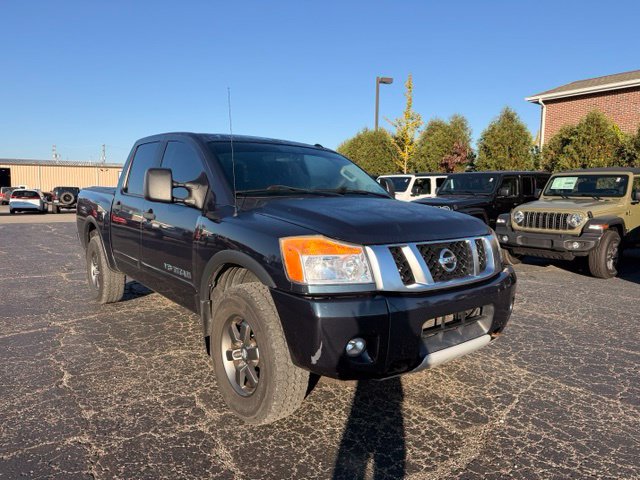 Used 2015 Nissan Titan PRO-4X w/ Pro-4x Luxury Package AWD/4WD image 2
