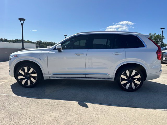Certified 2025 Volvo XC90 T8 Plus AWD/4WD image 5