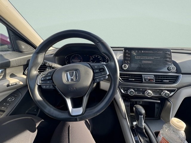 Used 2018 Honda Accord Touring image 12