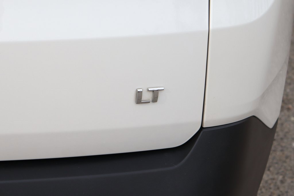 Used 2023 Chevrolet Traverse LT image 47