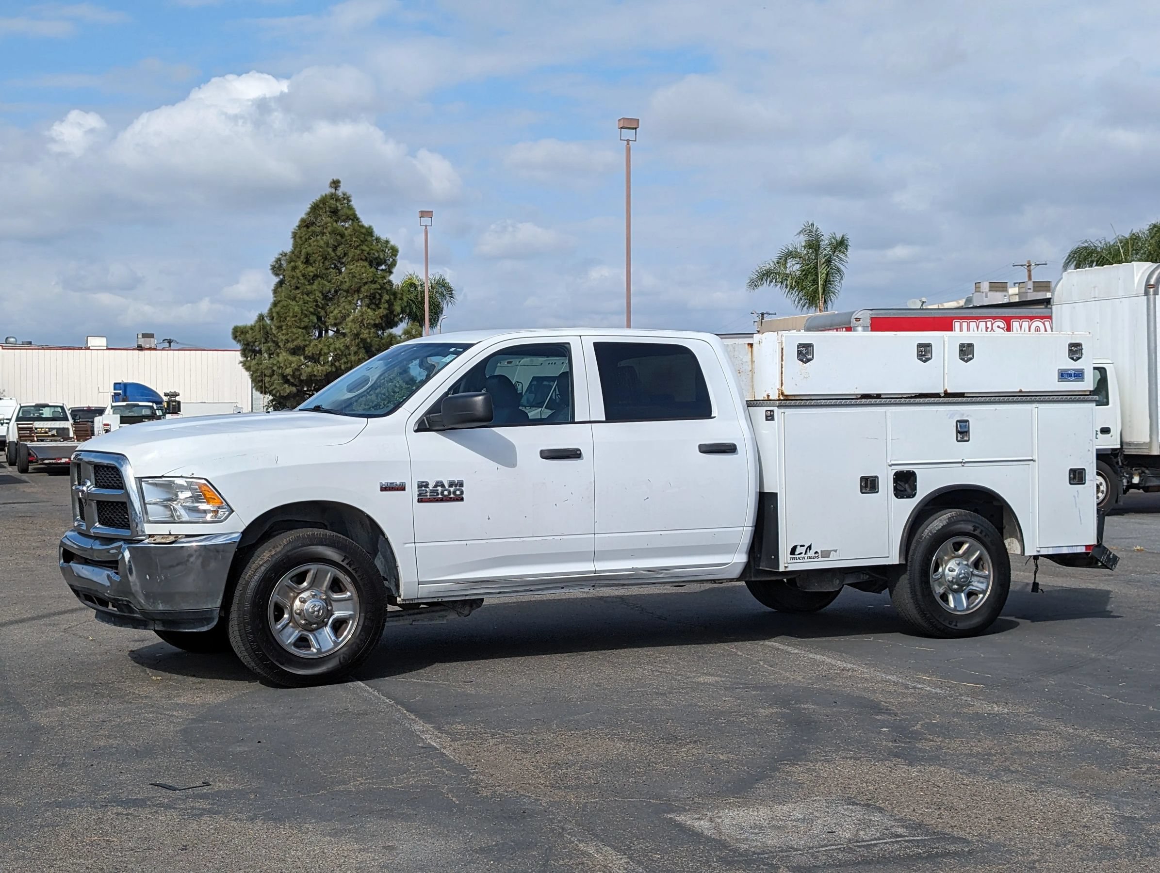 Used 2017 RAM 2500 Tradesman w/ Chrome Appearance Group RWD image 4