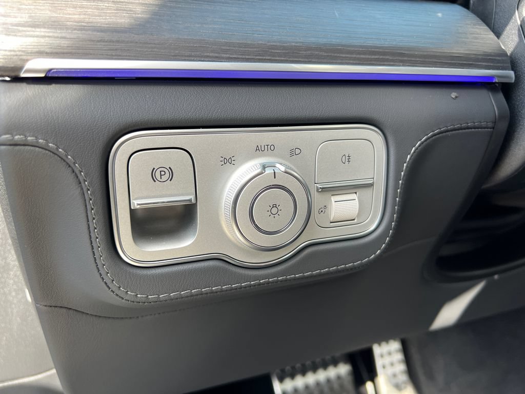 New 2026 Mercedes-Benz GLS 63 AMG 4MATIC image 14