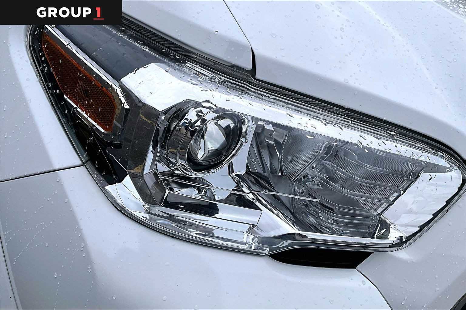 Used 2019 Toyota Tacoma SR5 AWD/4WD image 27