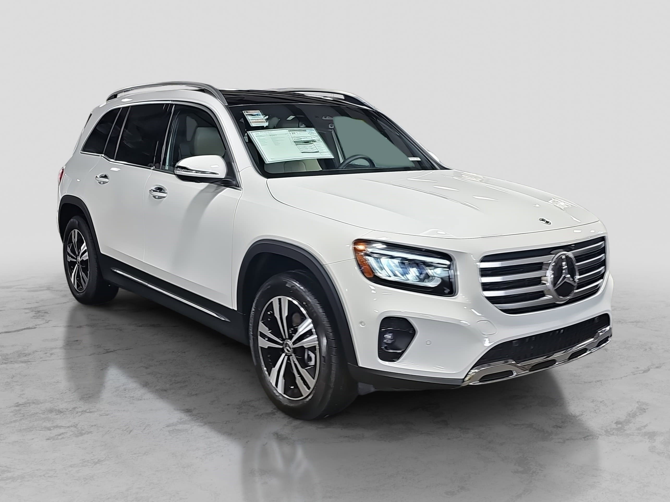 New 2026 Mercedes-Benz GLB 250 image 3
