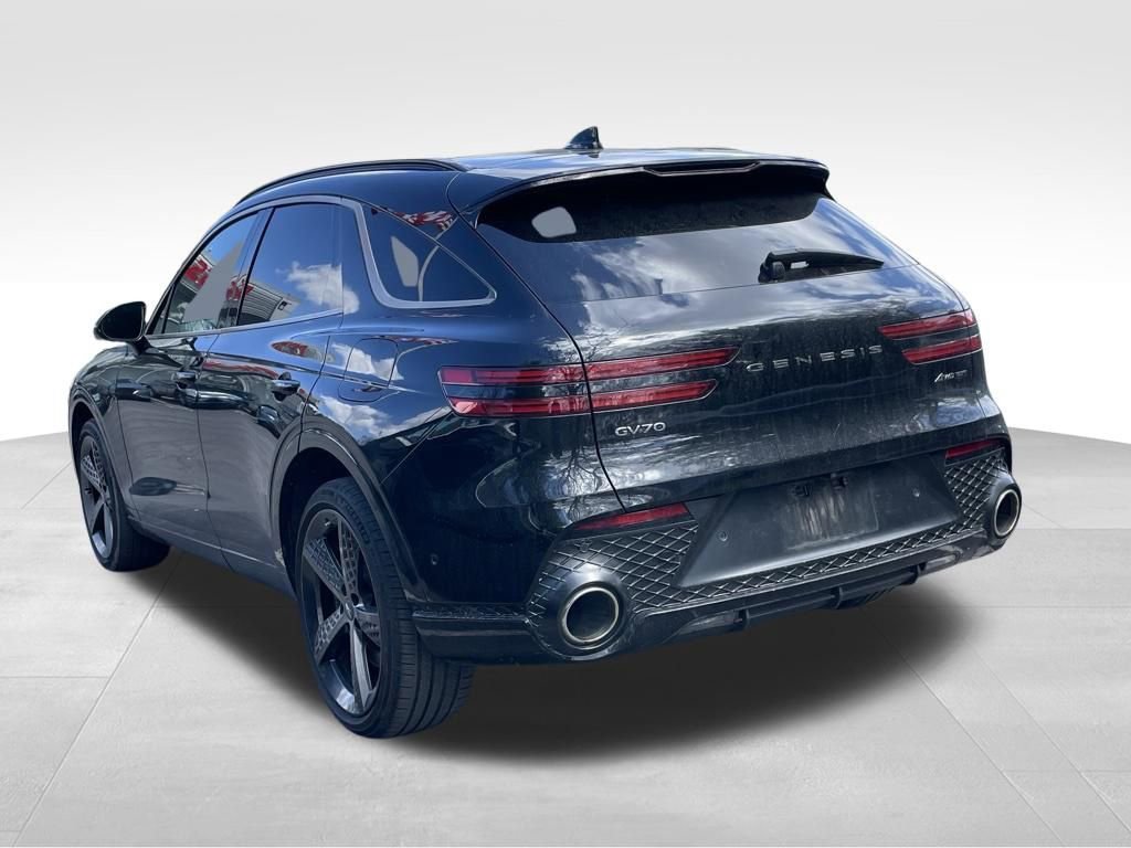 Used 2023 Genesis GV70 3.5T Sport w/ Sport Prestige Package image 5