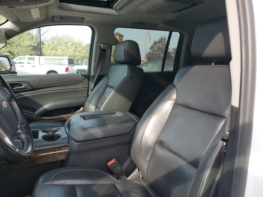 Used 2018 Chevrolet Suburban LT AWD/4WD image 18