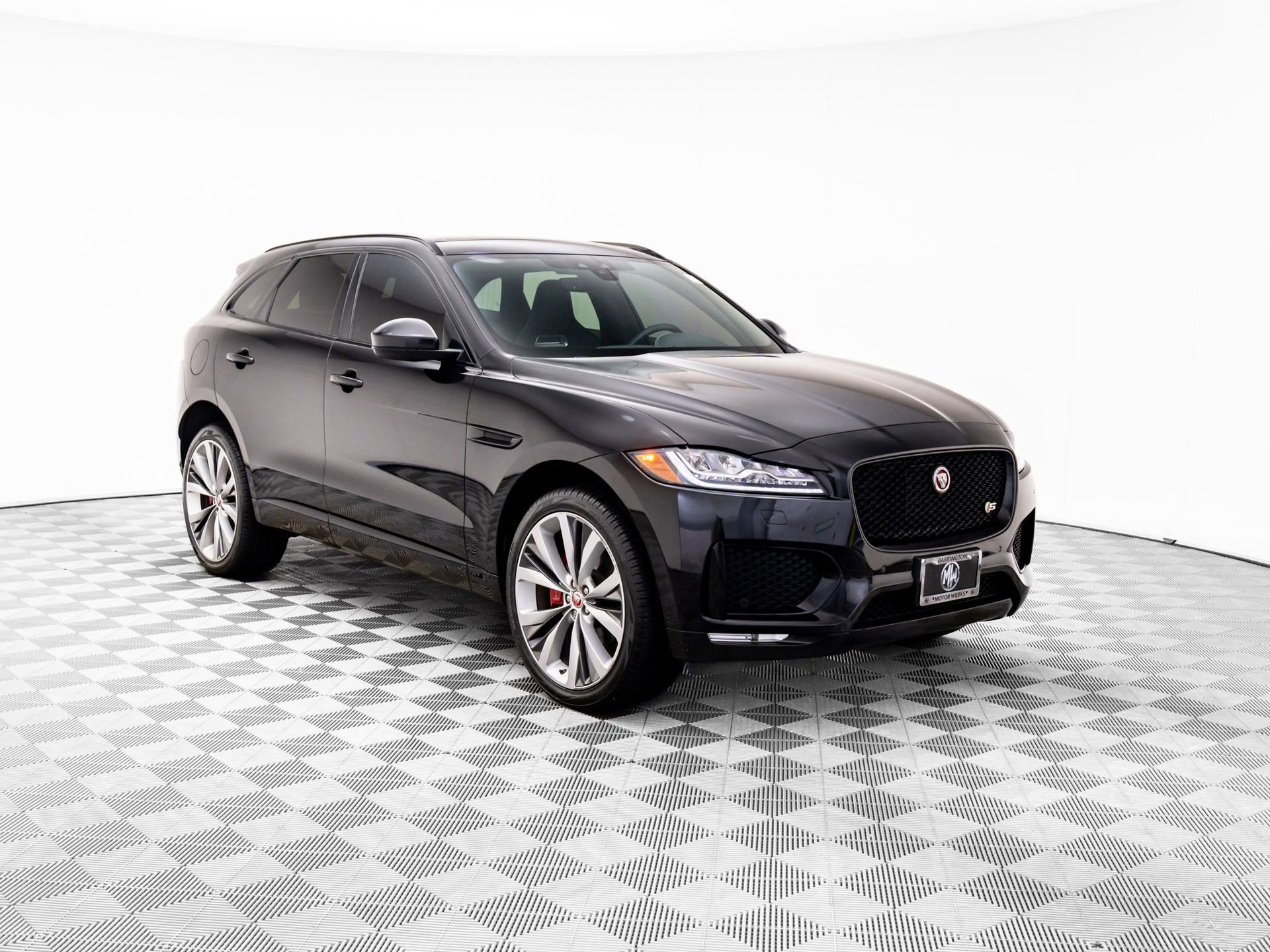 Used 2020 Jaguar F-PACE S image 7