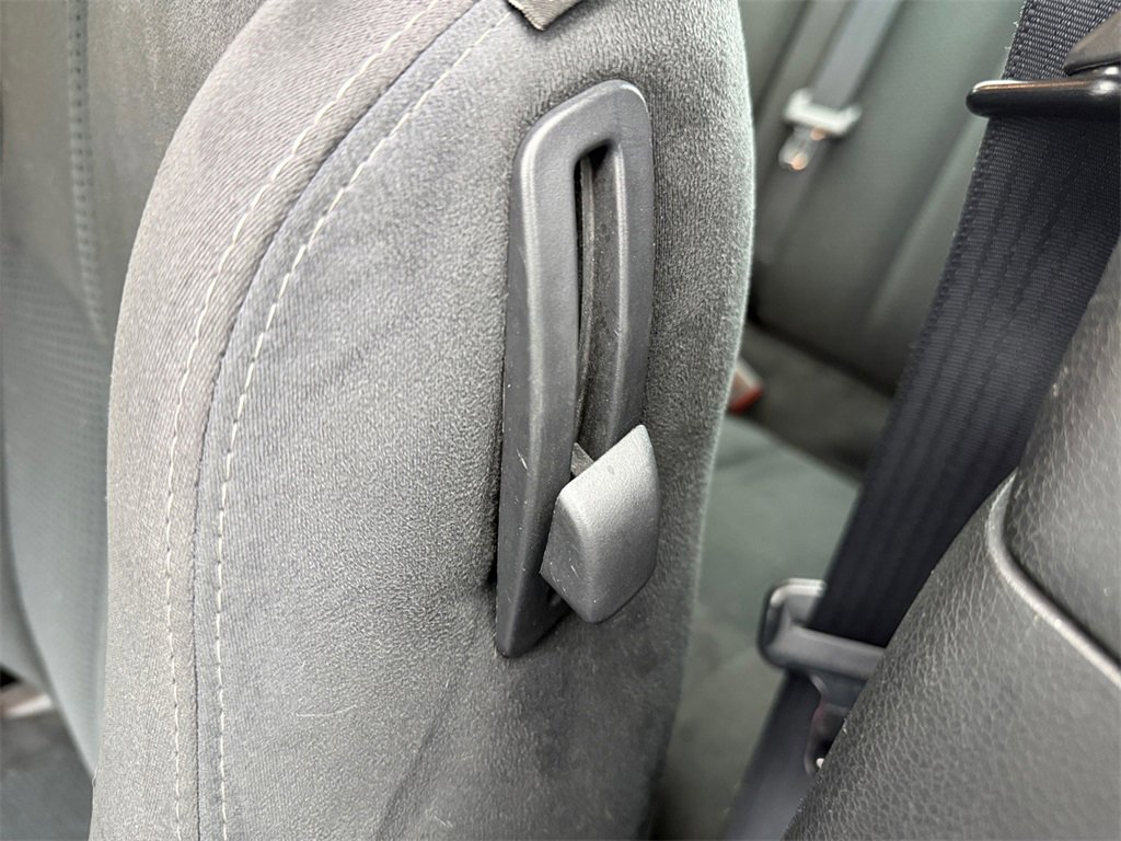 Used 2010 Nissan Altima 2.5 S w/ Premium Pkg image 29