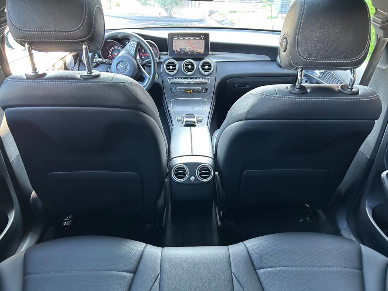 Used 2018 Mercedes-Benz GLC 300 4MATIC image 27