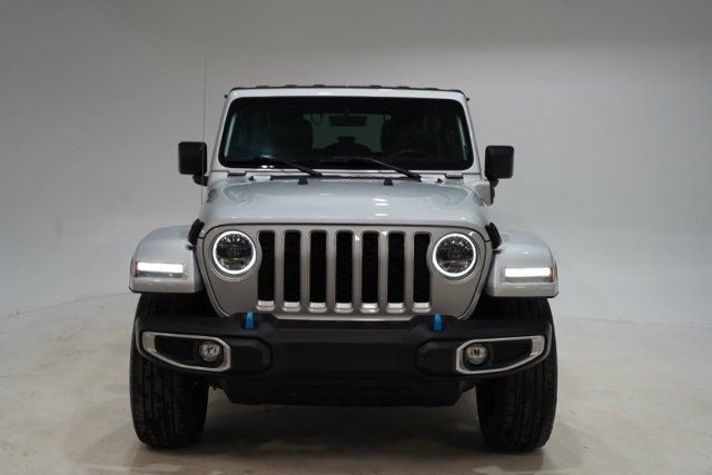 Used 2023 Jeep Wrangler Unlimited Sahara w/ Cold Weather Group image 2