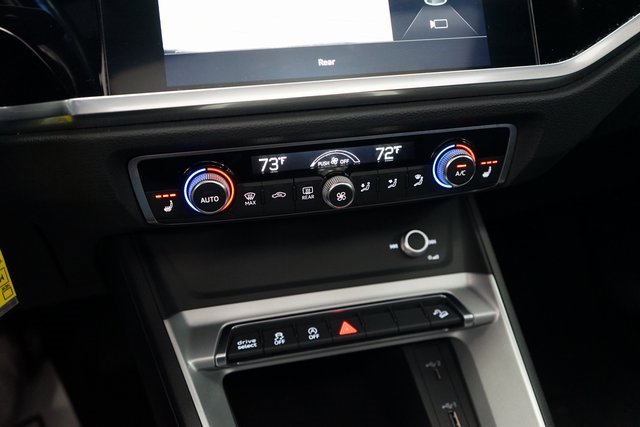 Used 2021 Audi Q3 2.0T Premium image 36