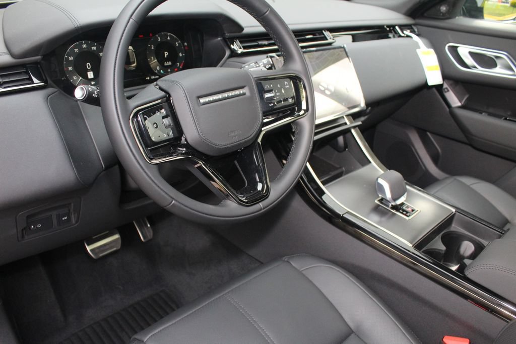 New 2026 Land Rover Range Rover Velar Dynamic SE AWD/4WD image 14