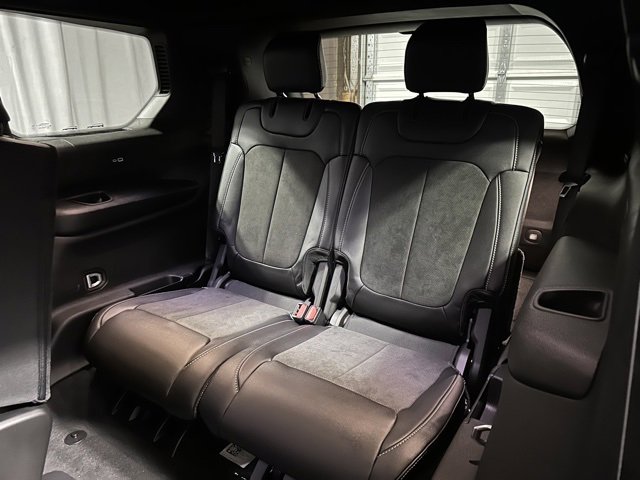 New 2024 Jeep Grand Cherokee L Altitude image 32