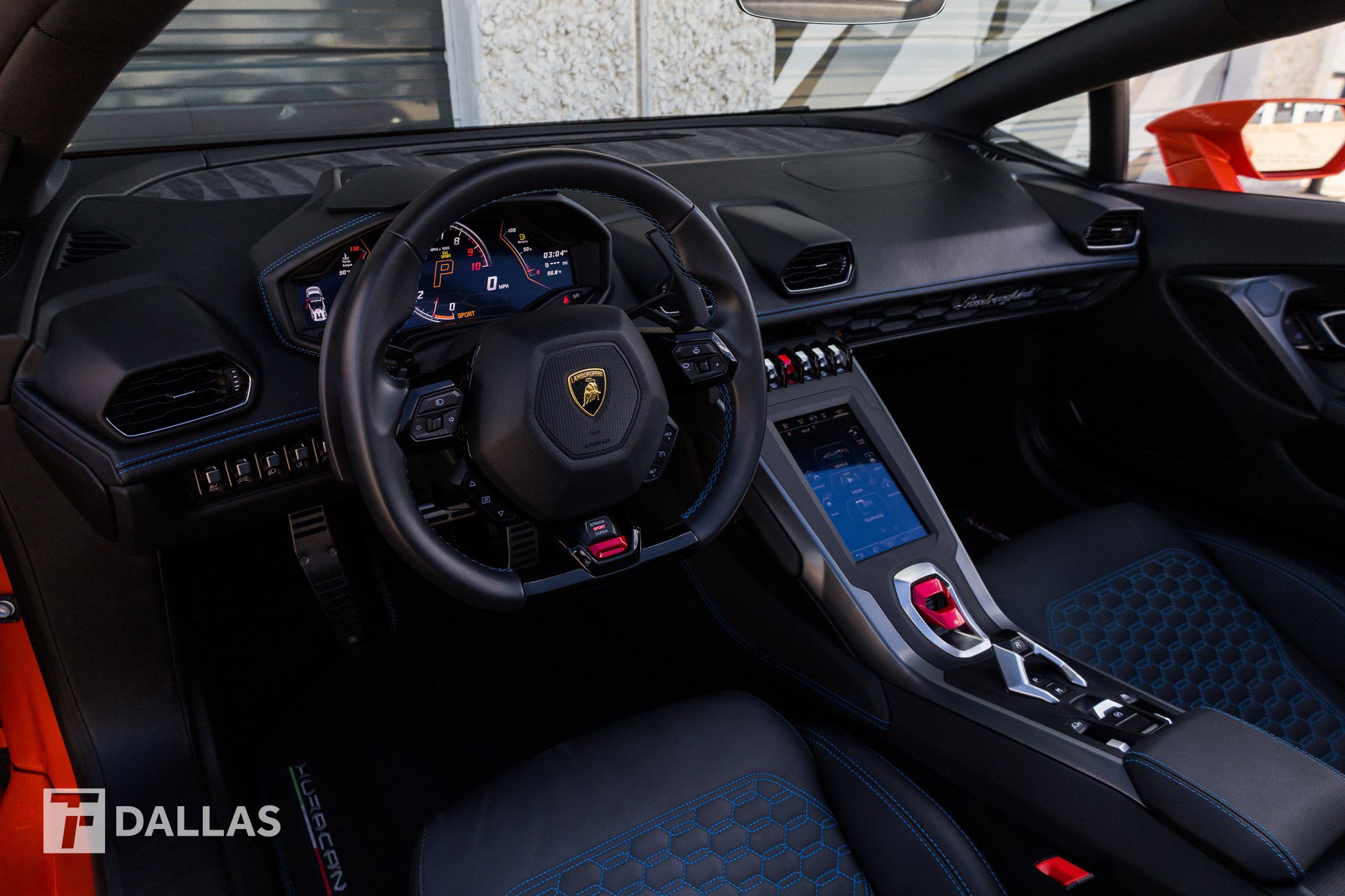 Used 2022 Lamborghini Huracan EVO image 25