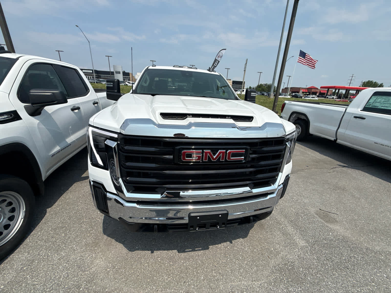 New 2026 GMC Sierra 2500 Pro w/ Convenience Package AWD/4WD image 20