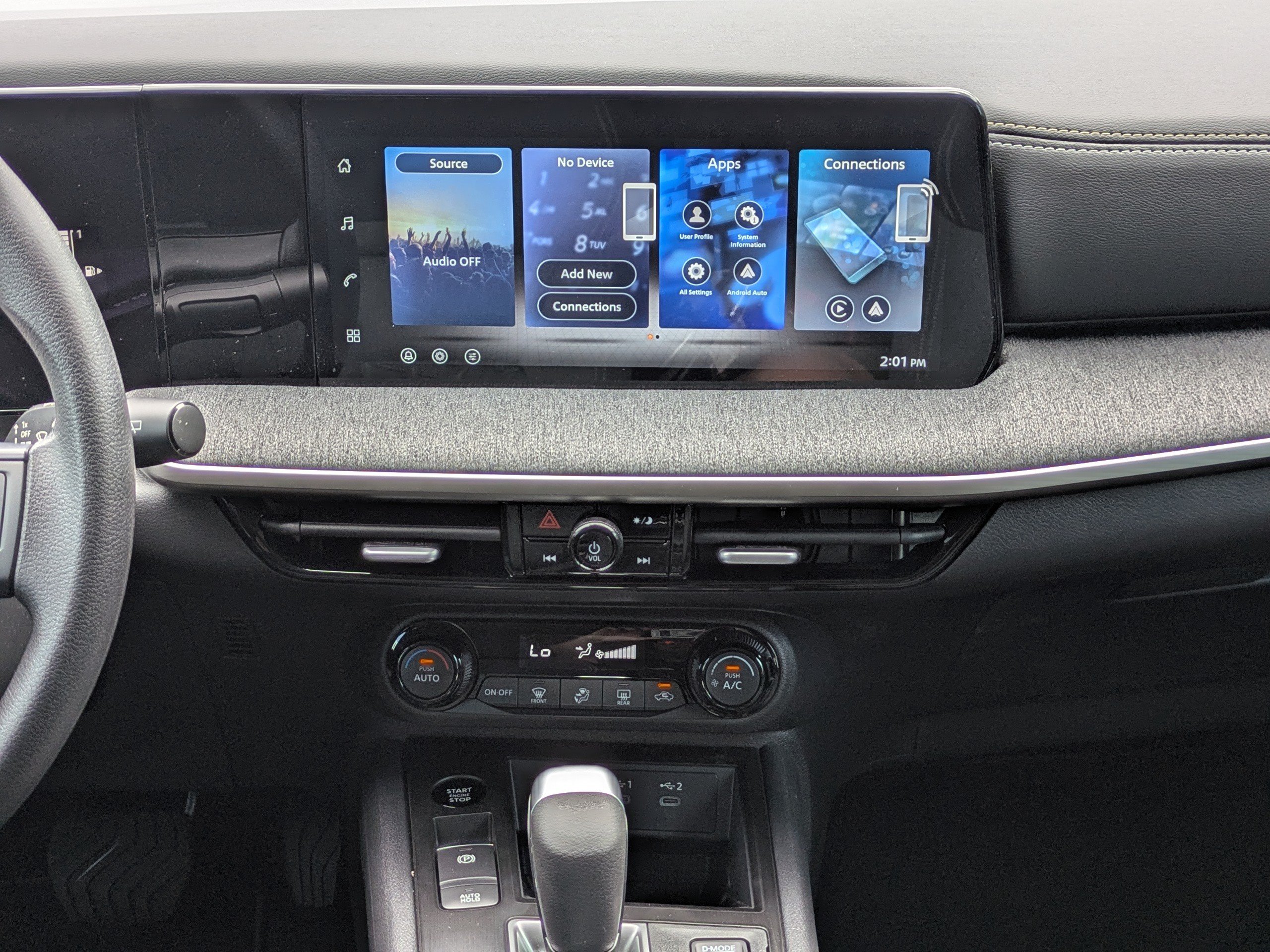 New 2026 Nissan Kicks SV w/ Charging Package FWD image 19