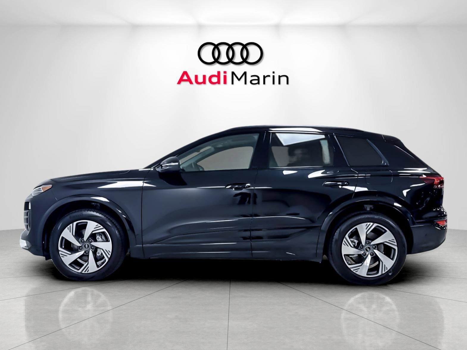 New 2025 Audi Q6 e-tron Premium Plus AWD/4WD image 2