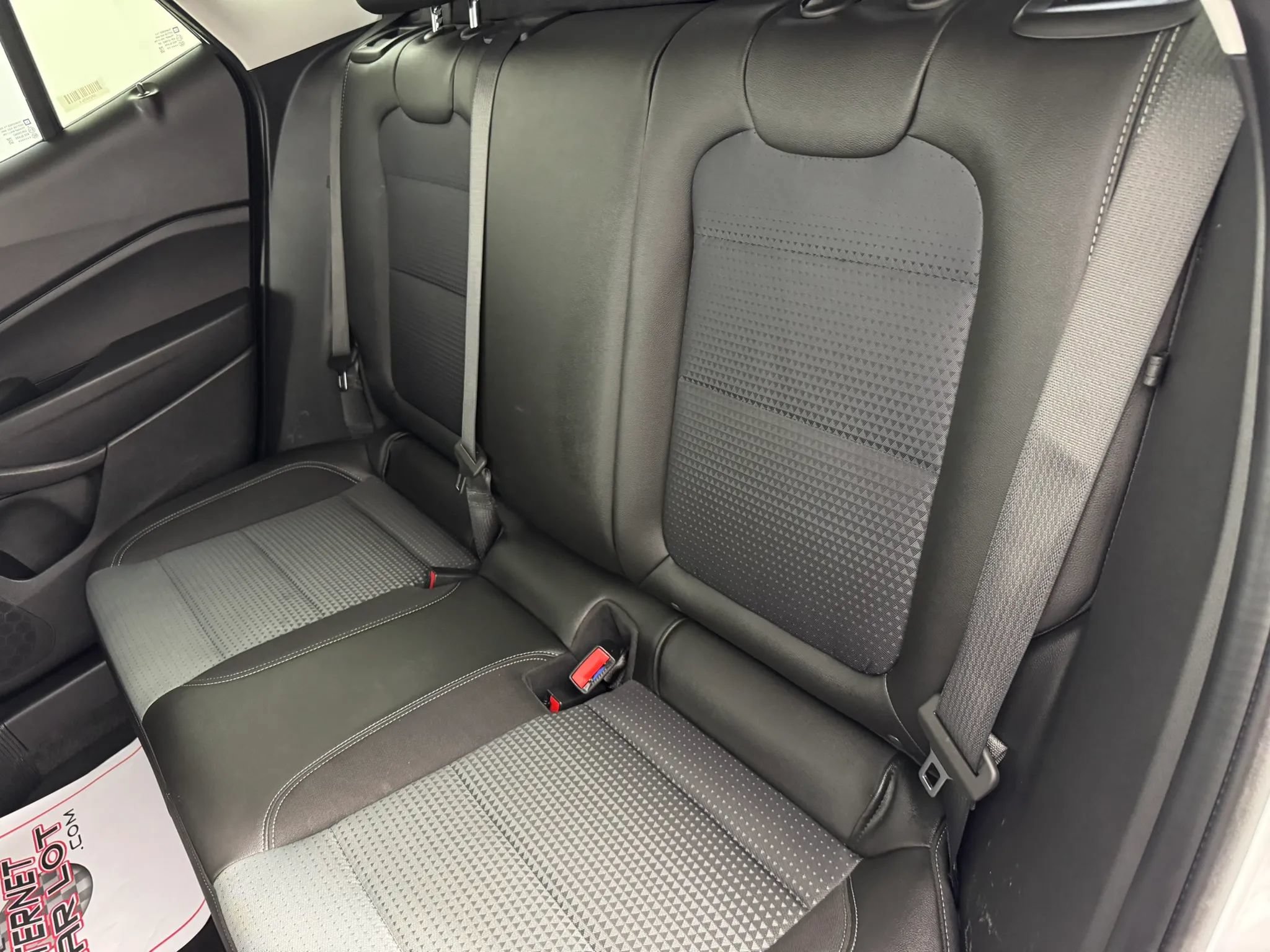 Used 2026 Chevrolet Trax LT FWD image 33