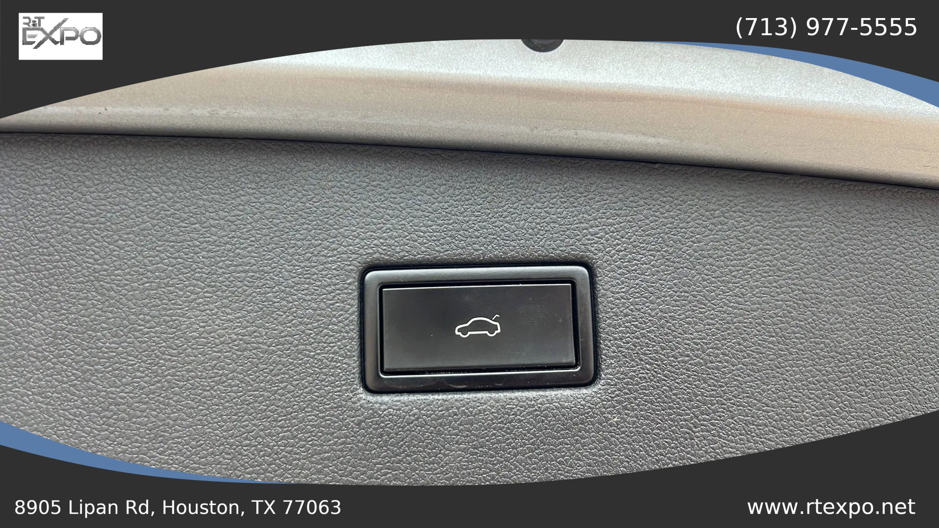 Used 2020 Volkswagen Tiguan SEL image 32