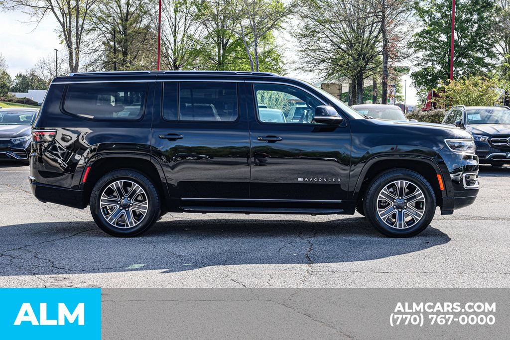 Used 2024 Jeep Wagoneer Series II RWD image 9