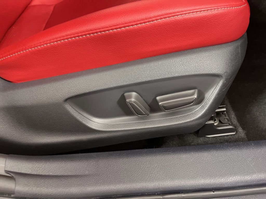 Used 2021 Toyota Camry XSE image 7