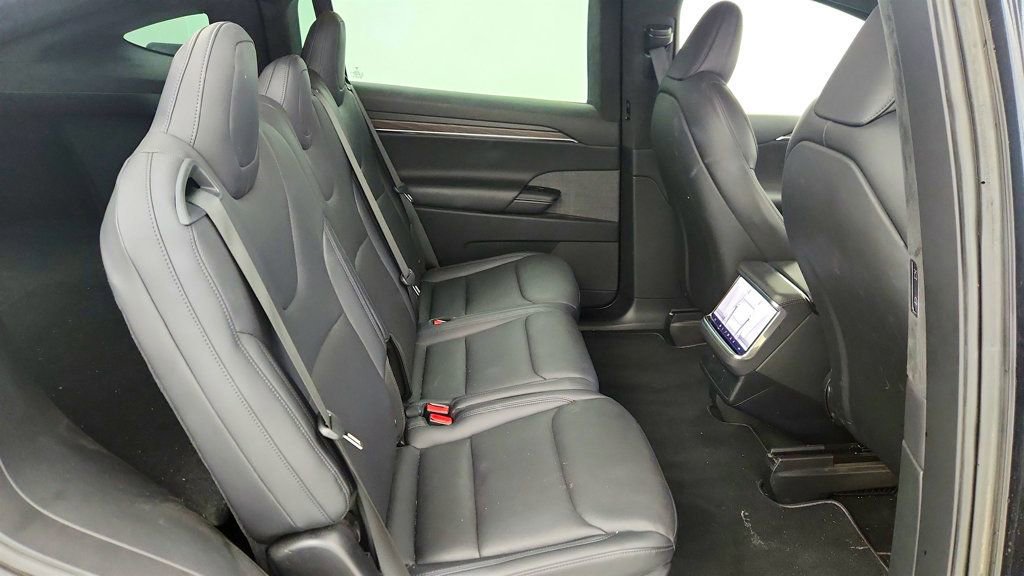 Used 2024 Tesla Model X image 24