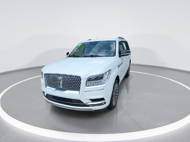 Used 2020 Lincoln Navigator Reserve w/ Luxury Package AWD/4WD image 3