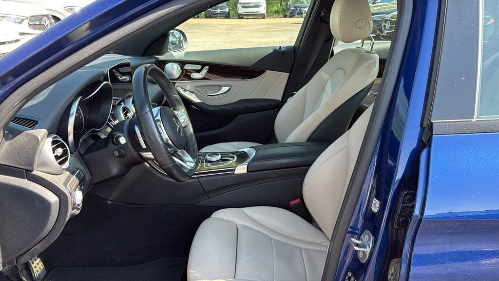 Used 2019 Mercedes-Benz C 300 Sedan image 18