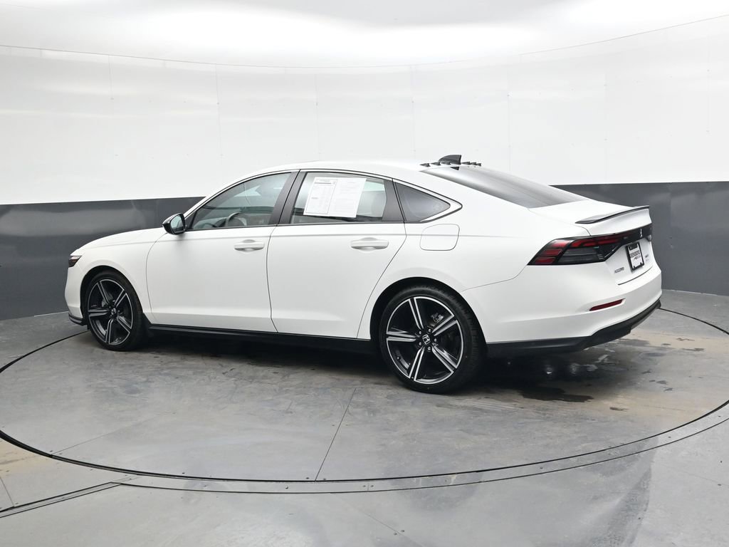 Used 2025 Honda Accord Sport image 7