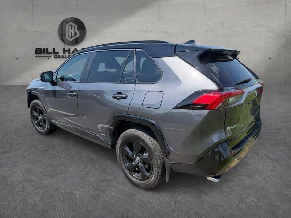 Used 2021 Toyota RAV4 XSE AWD/4WD image 3