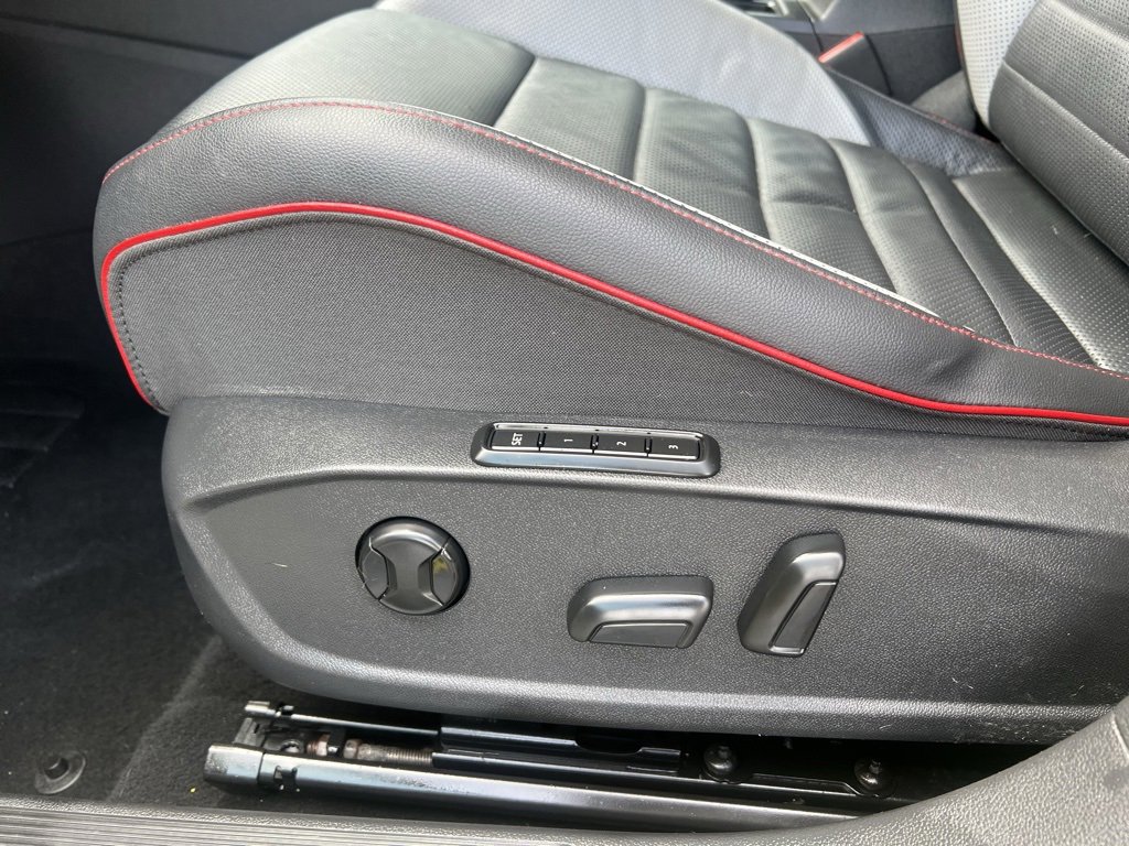 Used 2022 Volkswagen GTI Autobahn image 16