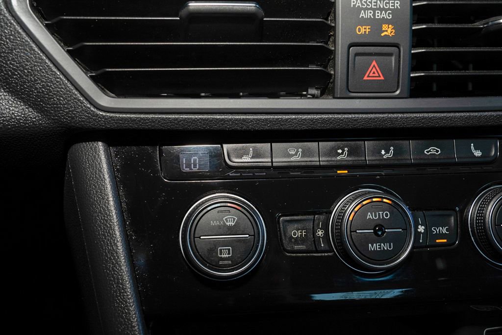 Used 2019 Volkswagen Jetta SE FWD image 16