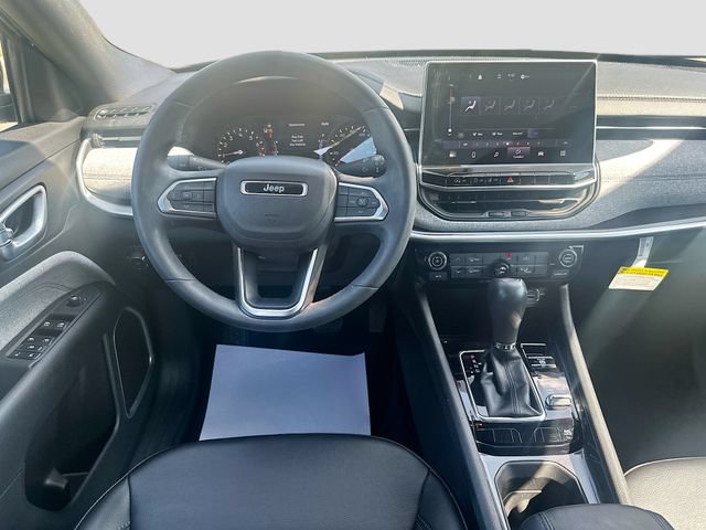 Used 2023 Jeep Compass Latitude AWD/4WD image 22