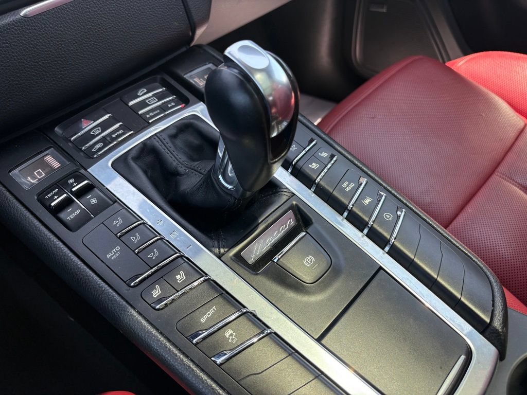 Used 2018 Porsche Macan S AWD/4WD image 22