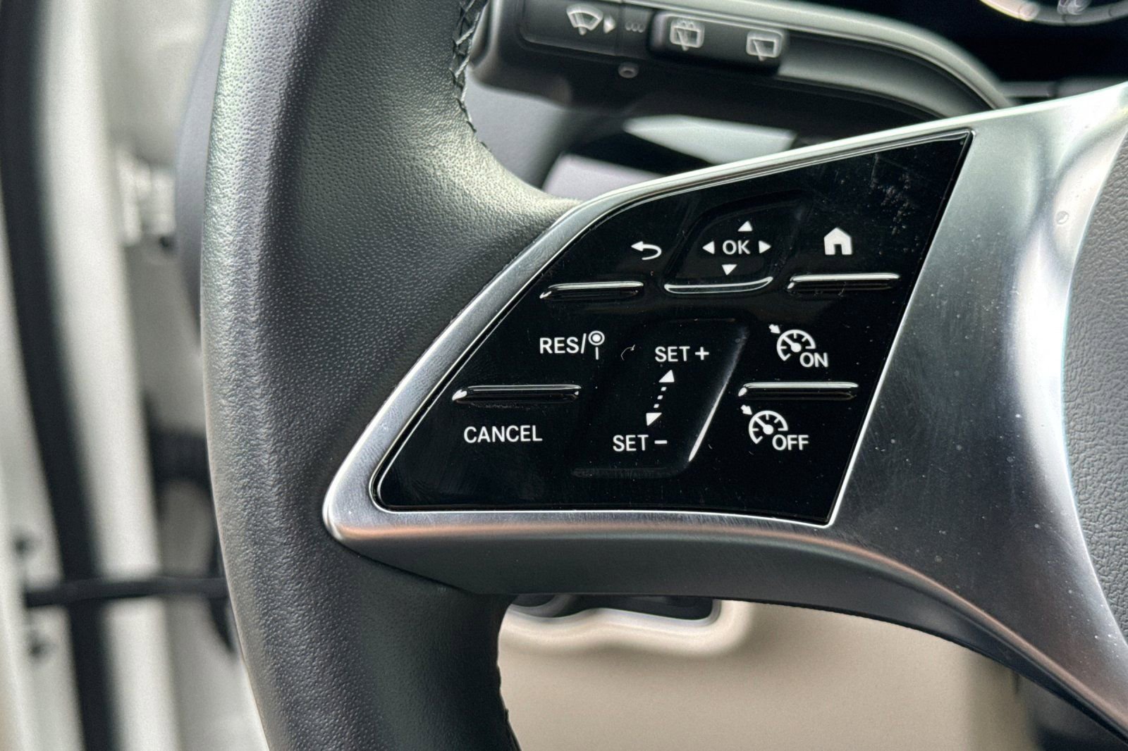 Certified 2025 Mercedes-Benz GLA 250 image 27