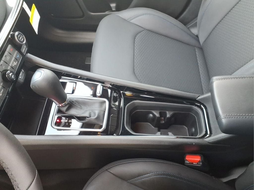New 2026 Jeep Compass Latitude AWD/4WD image 14