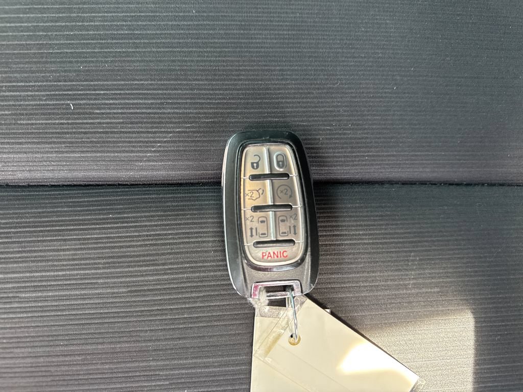 Used 2022 Chrysler Voyager LX FWD image 32
