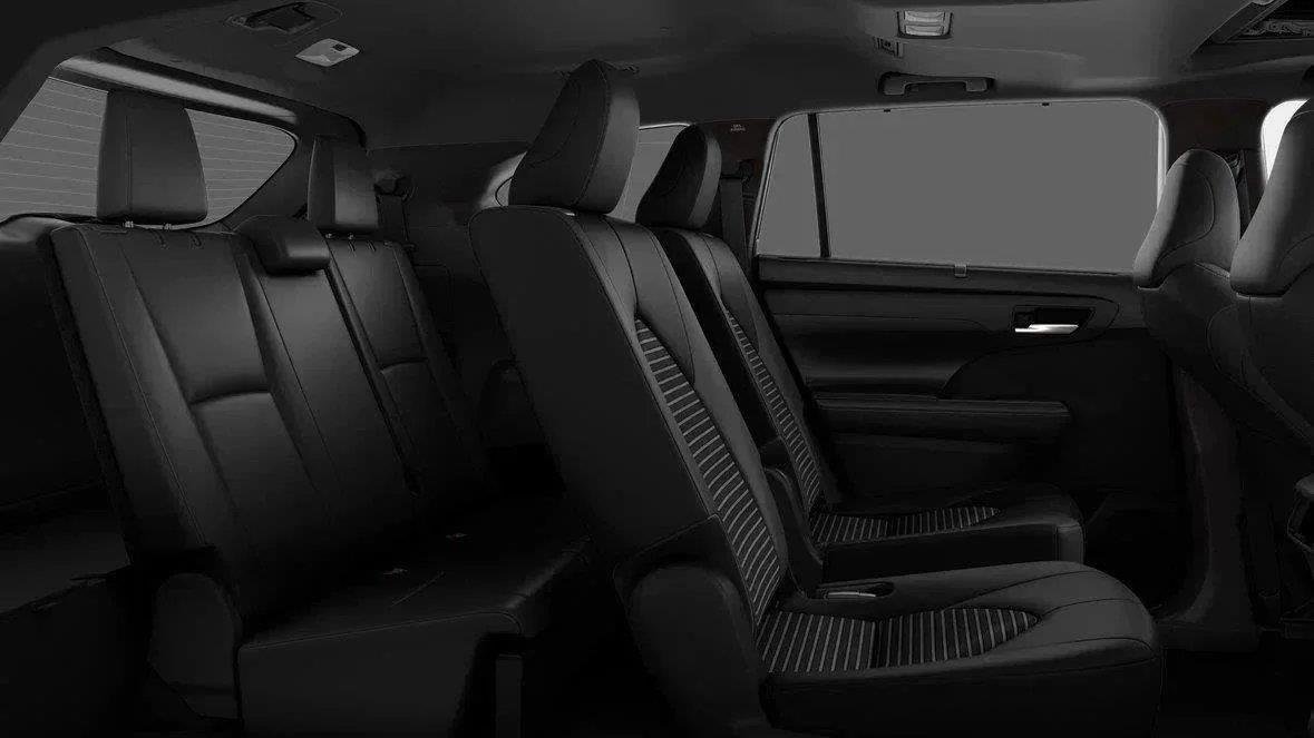 New 2026 Toyota Highlander XSE AWD/4WD image 7