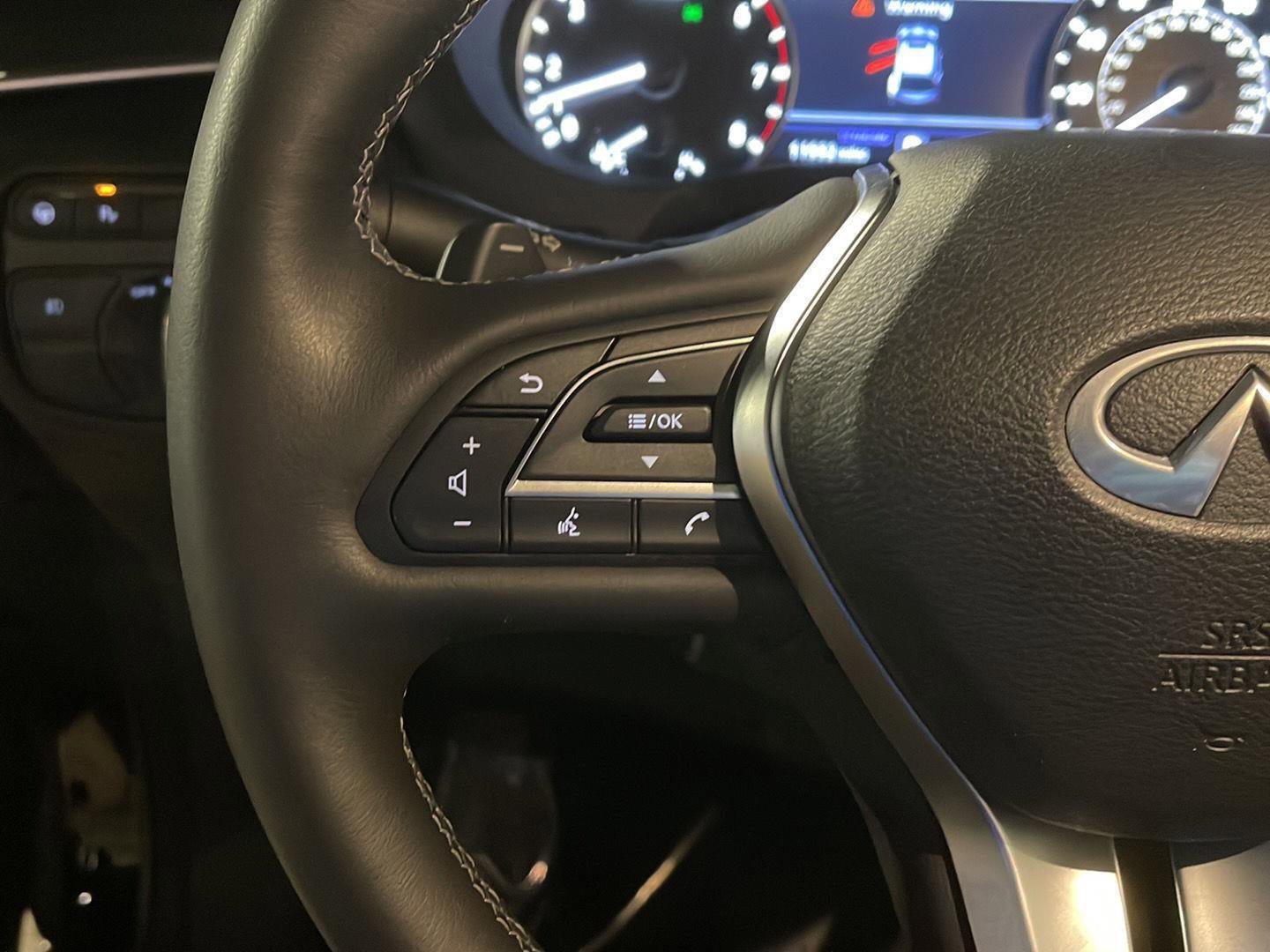 Certified 2025 INFINITI QX55 Essential image 16