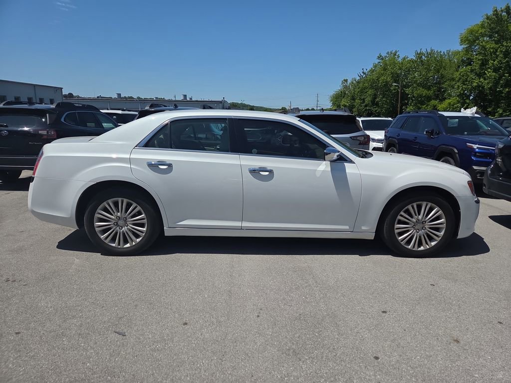Used 2014 Chrysler 300 C AWD/4WD image 3