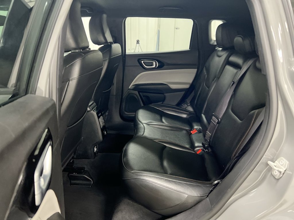 Used 2023 Jeep Compass Limited AWD/4WD image 22